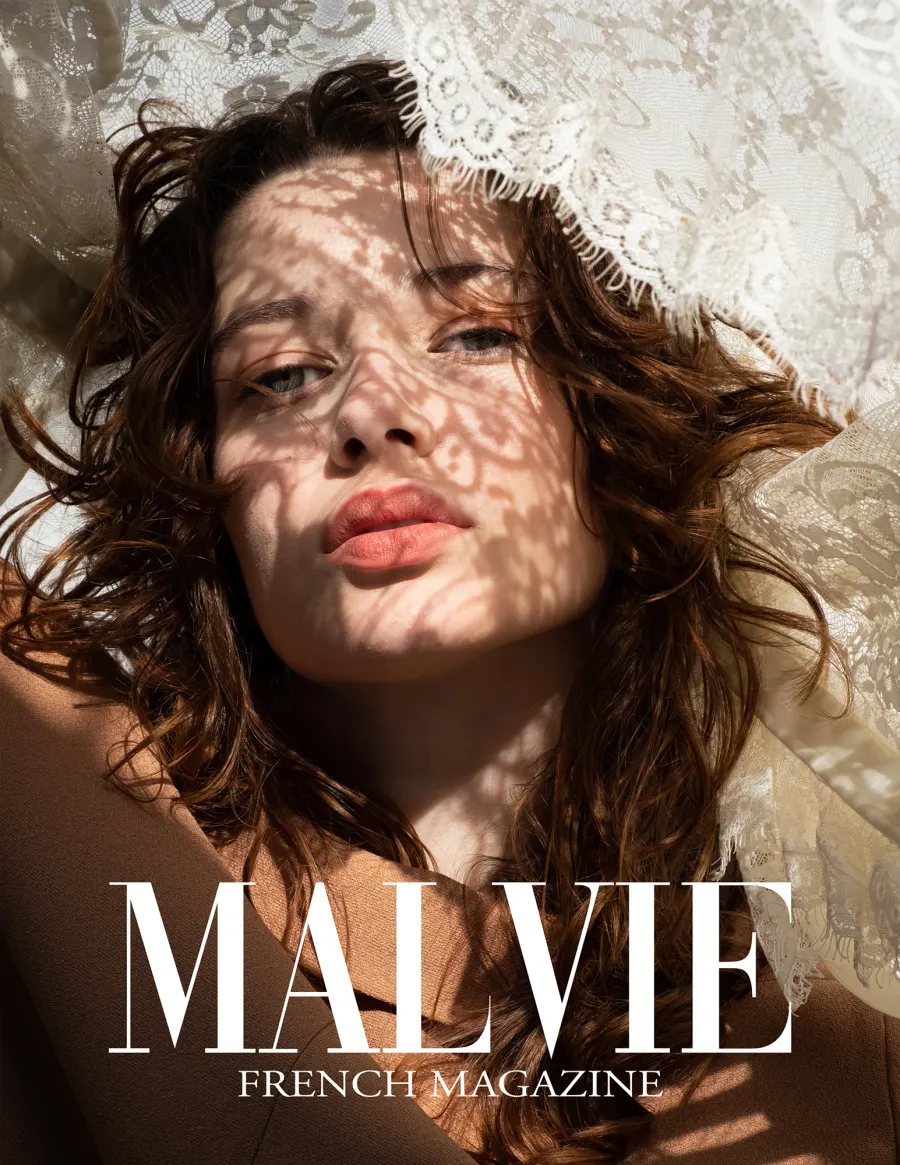 Editorial — Paula Reichert