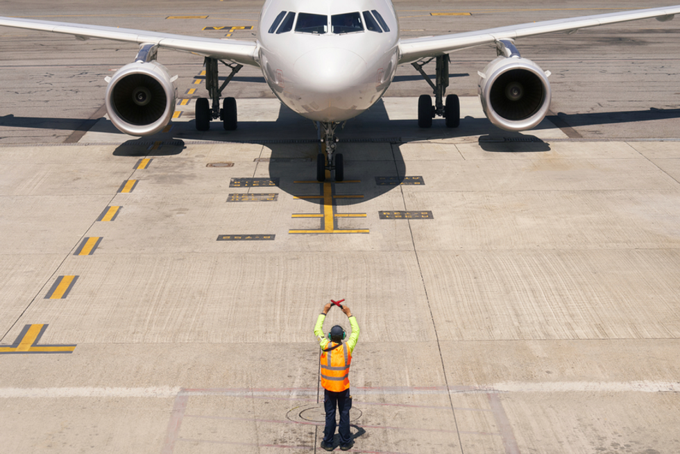 How Corporate Credit Cards Can Help The Aviation Industry With Fuel Expense Management 