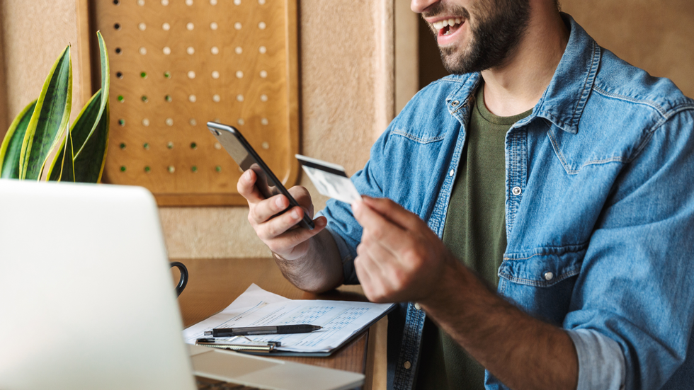 ¿Tiene curiosidad por saber cómo funciona el proceso de compra de una empresa? Consulta esta guía para ver un desglose y ejemplos del proceso de compra de una empresa 