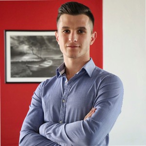 Nikolay Pohlupkov - Principal Product Manager at Payhawk, an international corporate spend solution.