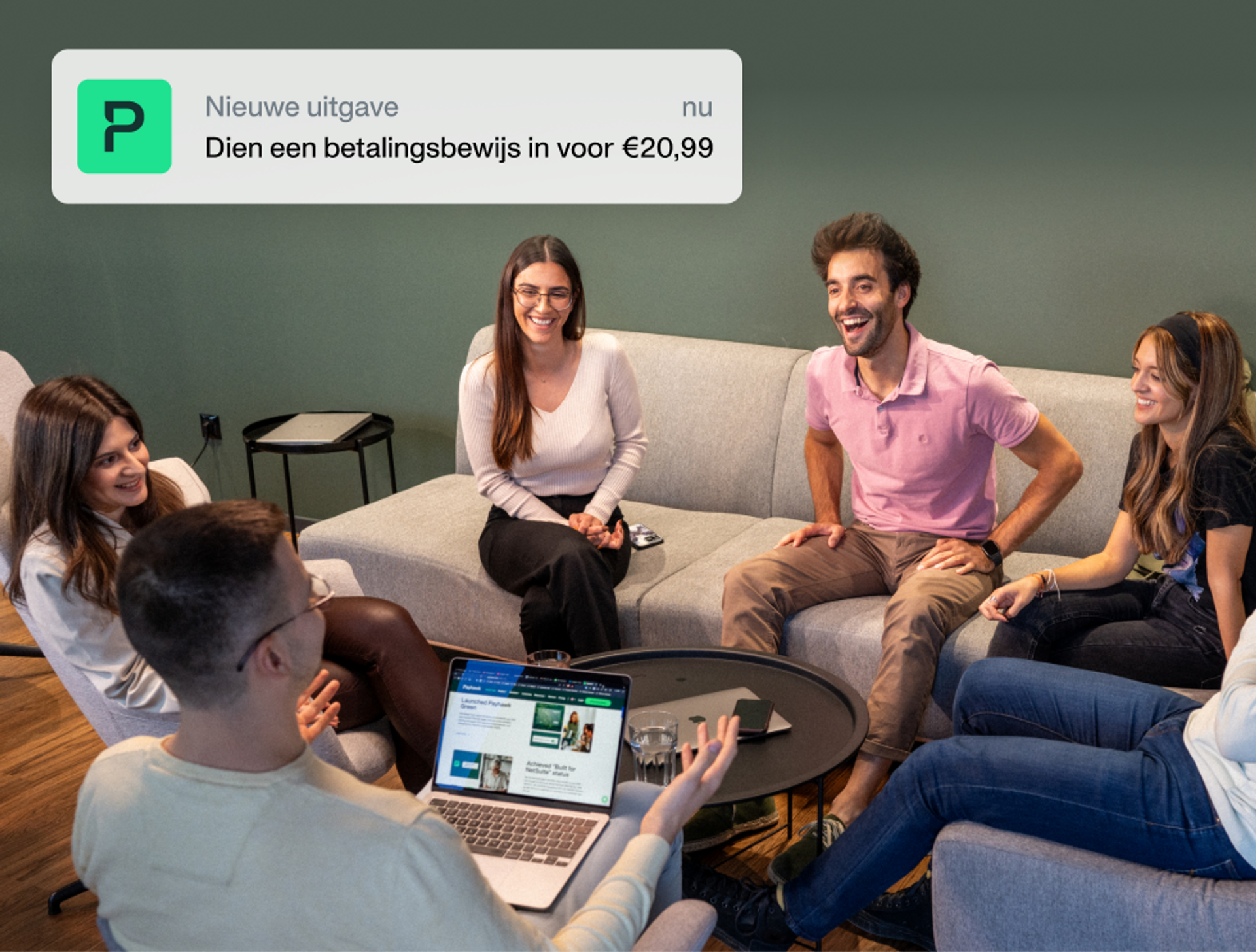 Afbeelding van medewerkers die het groeiprogramma bespreken en een illustratie van de functie voor het indienen van onkosten