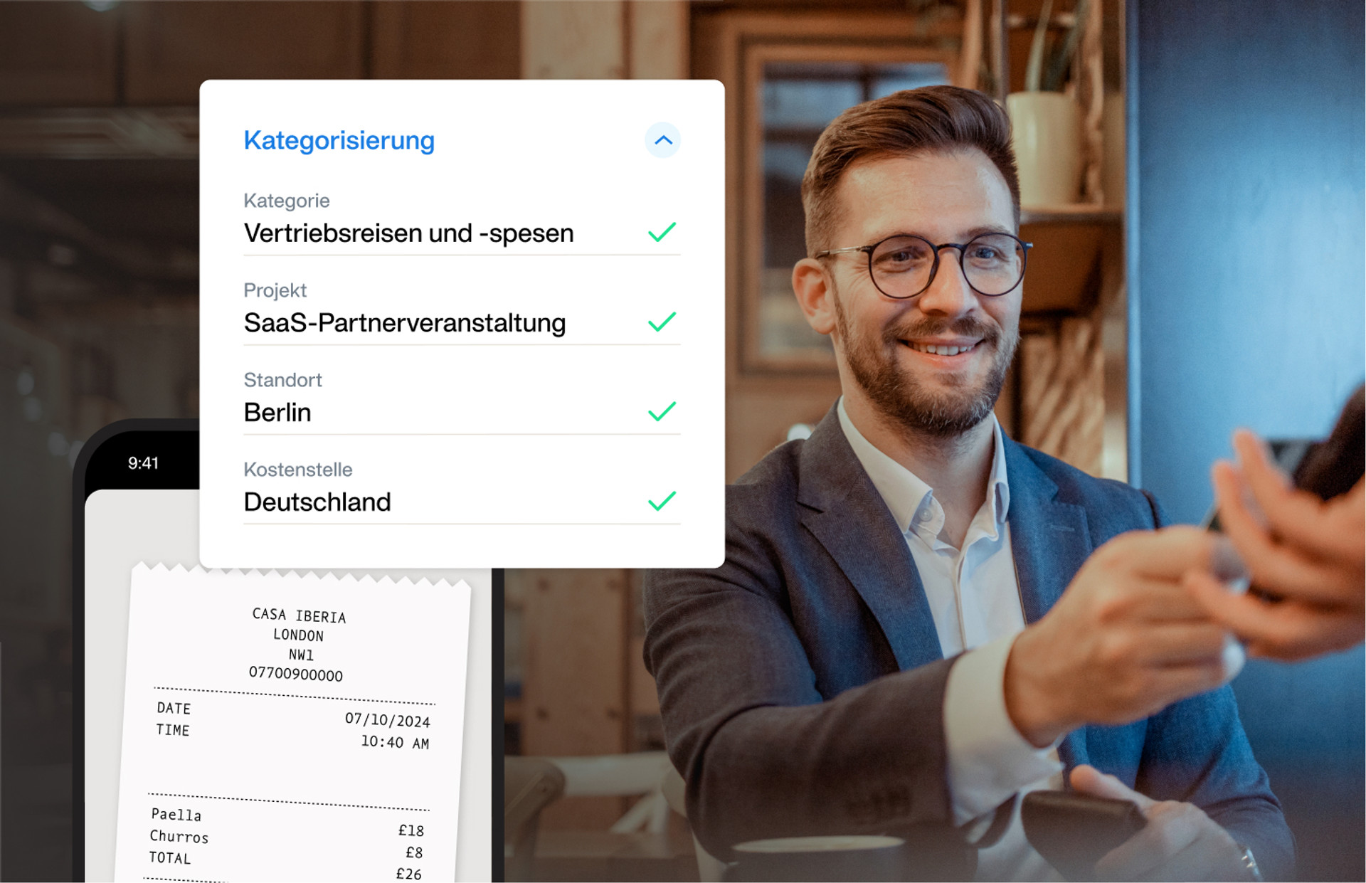 Mitarbeiter nutzt die Payhawk-App mit virtueller Firmenkarte und intuitiver Benutzeroberfläche zur Ausgabenverwaltung – ohne Quittungsjagd, mit benutzerdefinierten Kartenlimits, Genehmigungsabläufen und KI-gestützter Automatisierung.
