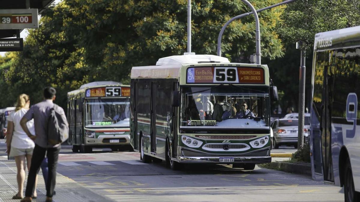 Gobierno inicia auditoría tras echar secretario del Transporte