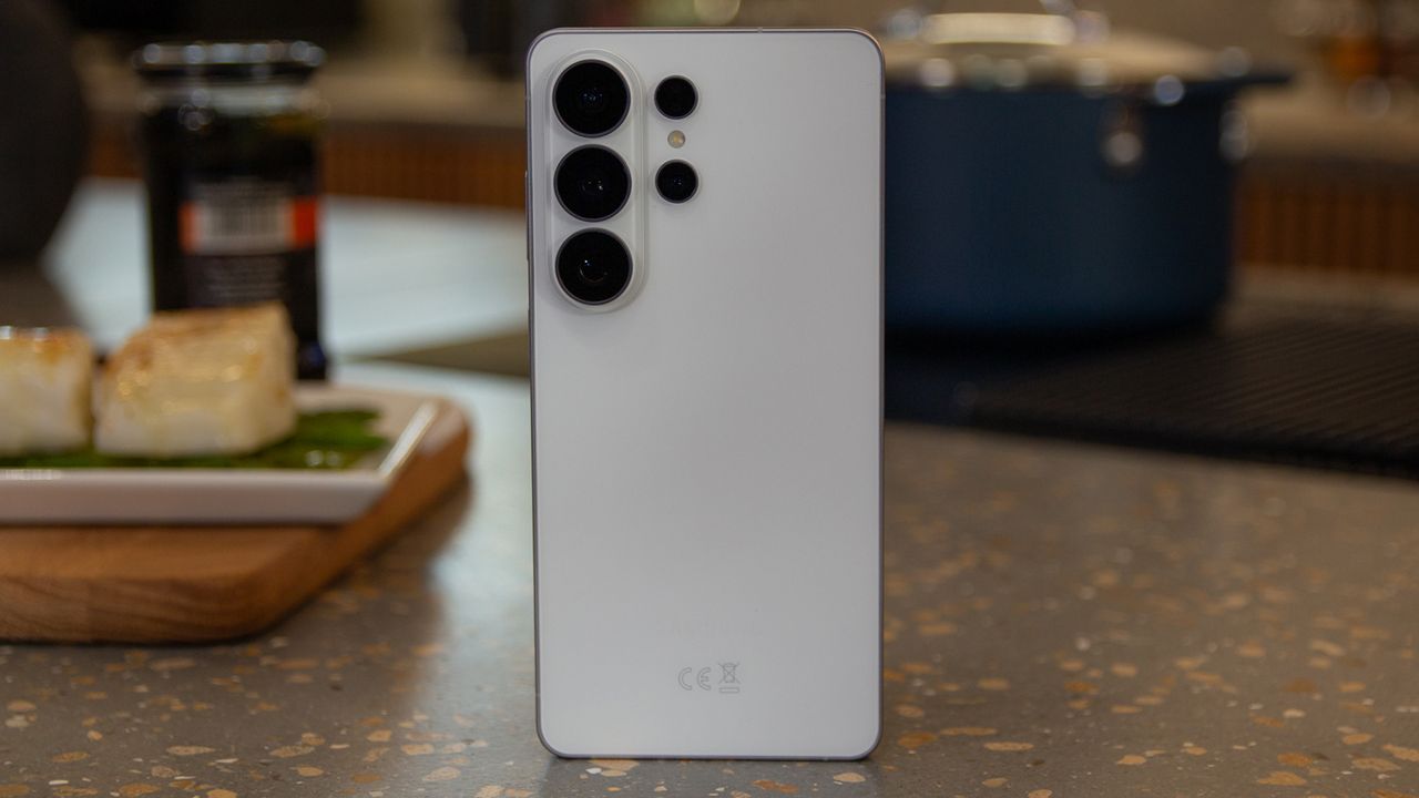 Todo el mundo habla de la pantalla de privacidad del Galaxy S26 Ultra, pero hay un problema importante