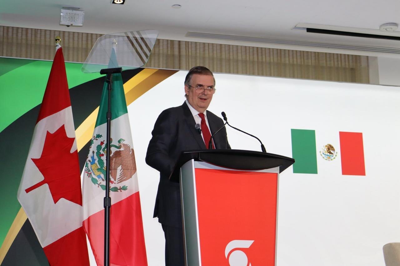 México amarra inversión farmacéutica de 2,000 mdd en misión a Canadá
