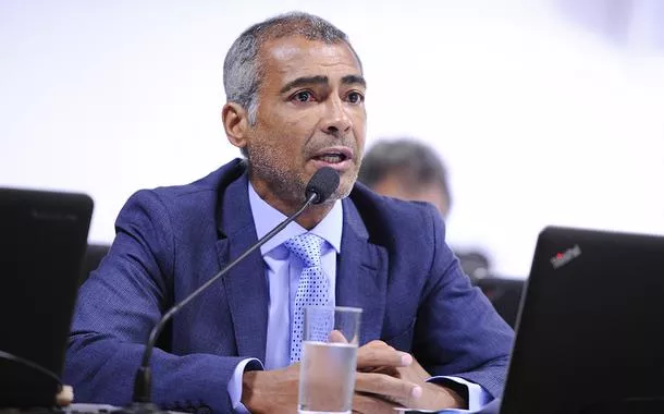 Romário lidera no Rio, diz Paraná Pesquisas