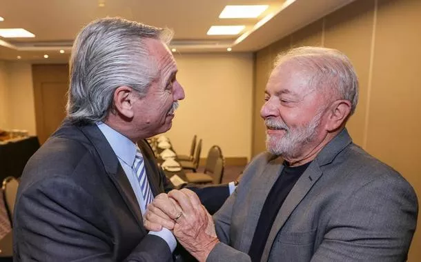 Alberto Fernández (à esq.) e Luiz Inácio Lula da Silva