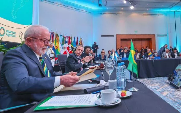 Cúpula entre Celac e União Europeia terá referência ao passado colonial