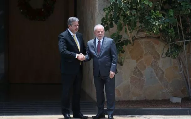 Arthur Lira, presidente da Câmara, e Lula, presidente da República
