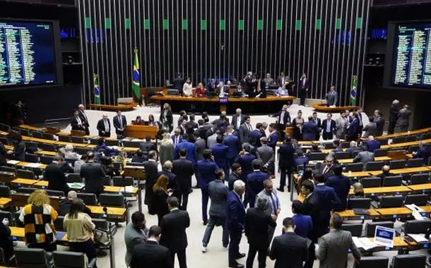 Plenário da Câmara discute o novo arcabouço fiscal