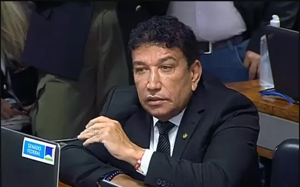 Carta aberta de um macaco pedindo a cassação do senador Magno Malta