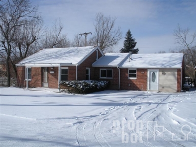 2 Beds, 1F/0H Baths in Ce