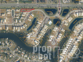 OVersized Lot in Premier