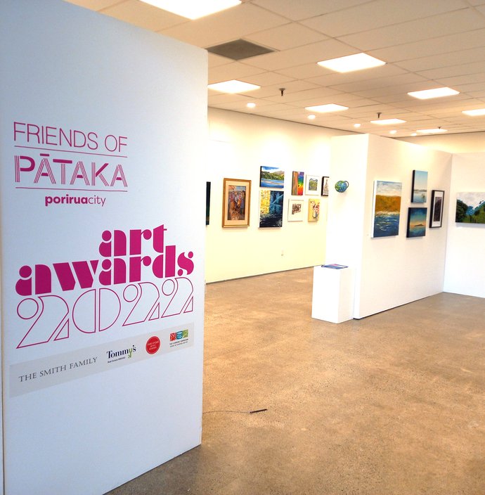 Friends of Pātaka Art Awards 2022