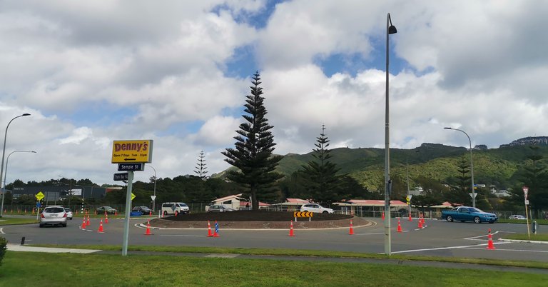 Semple St roundabout