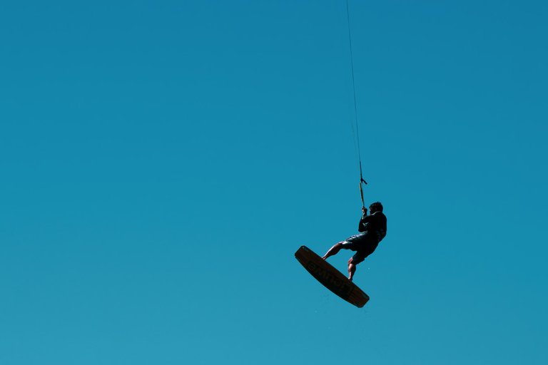 kite surfing.jpg