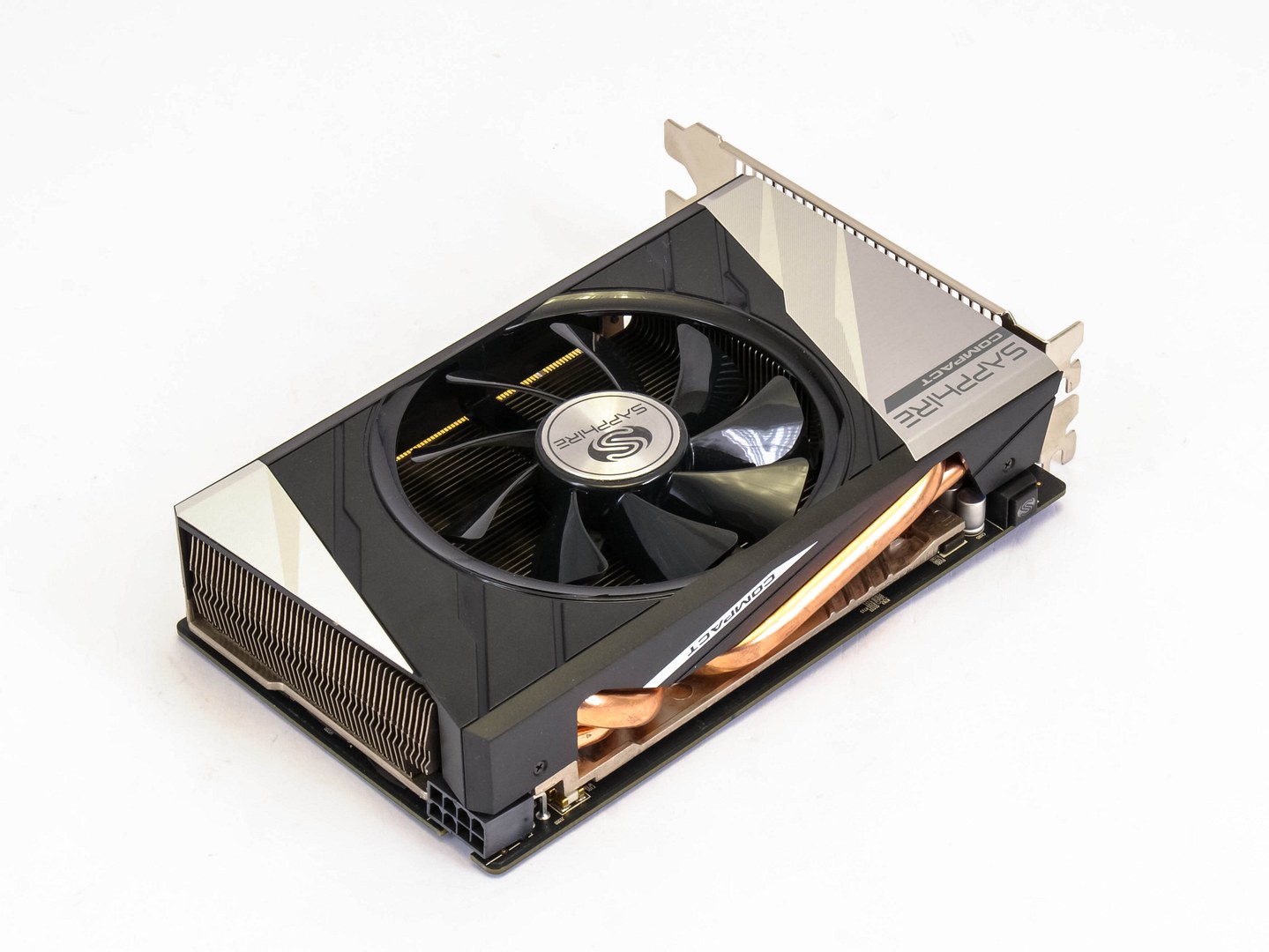 2× Sapphire R9 285: Dual-X a příjemné překvapení Compact