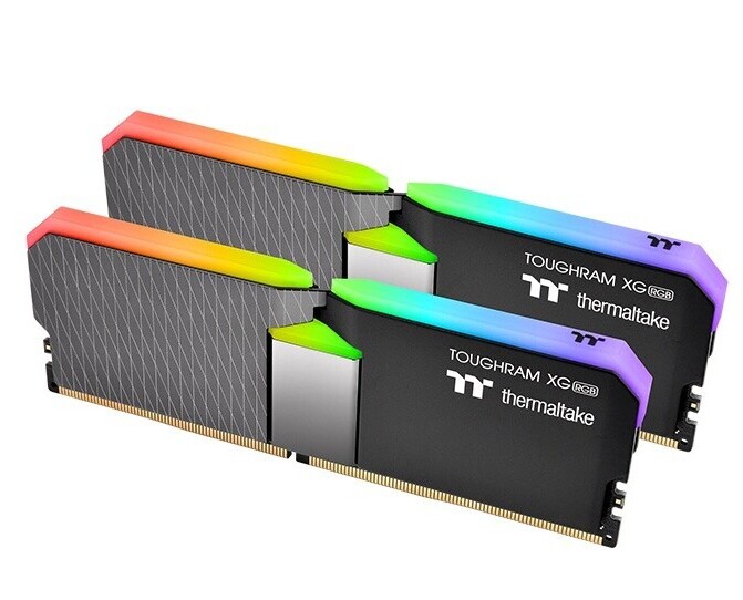 Thermaltake rozšiřuje sérii ToughRAM o 32GB moduly