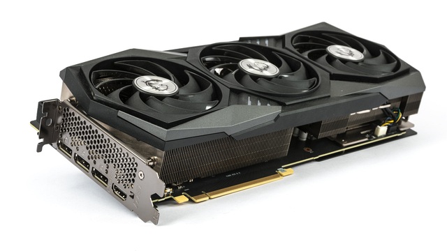 MSI GeForce RTX 3090 Suprim X: 420W monstrum v testu