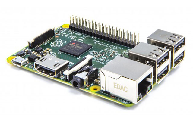 Jednodeskový počítač Raspberry Pi 2 slaví úspěch, za tři týdny se ho prodalo půl milionu kusů 