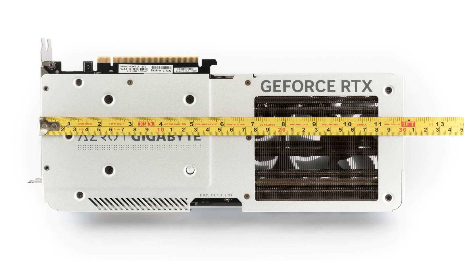 Gigabyte GeForce RTX 4070 Aero OC 12G: Tichá a úsporná