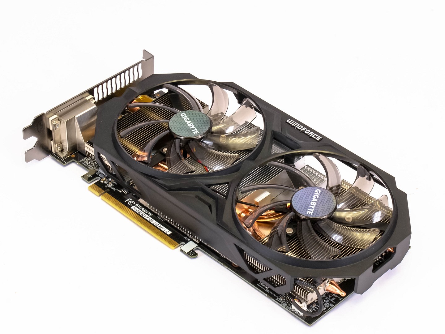 Gigabyte Radeon R9 285 v testu: Konečně i nový mainstream