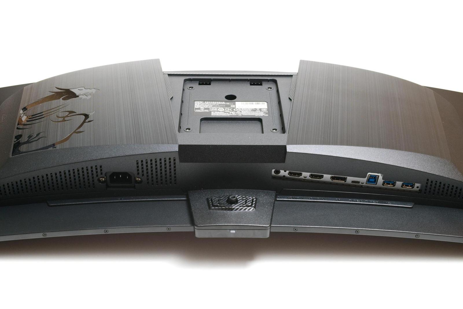 Test monitoru MSI MPG 341CQR QD-OLED X36. Pohodlný pohled jako na LCD