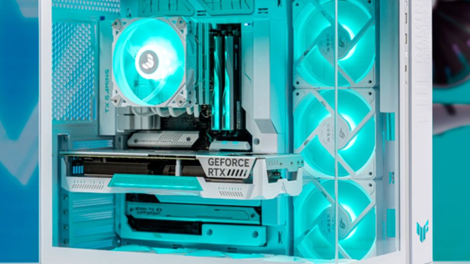 Blíží se konec všetečných kabelů? V Číně jde do prodeje Asus RTX 4070 bez klasického napájecího konektoru