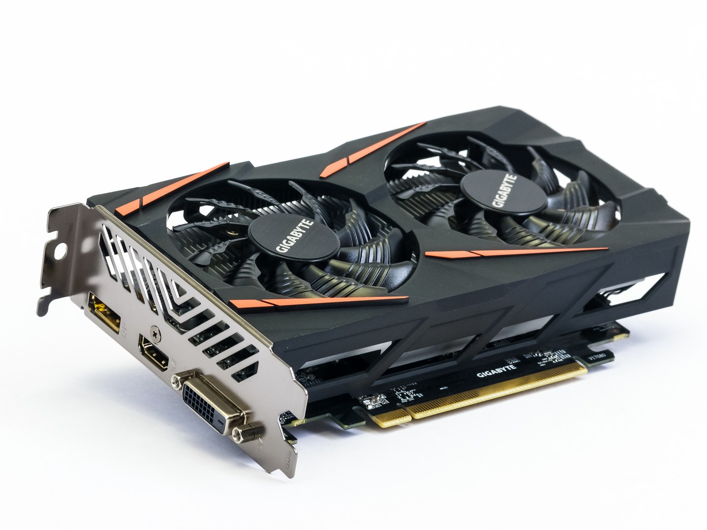 Gigabyte RX 560 OC rev. 2.0 v testu: Zase trable s revizemi