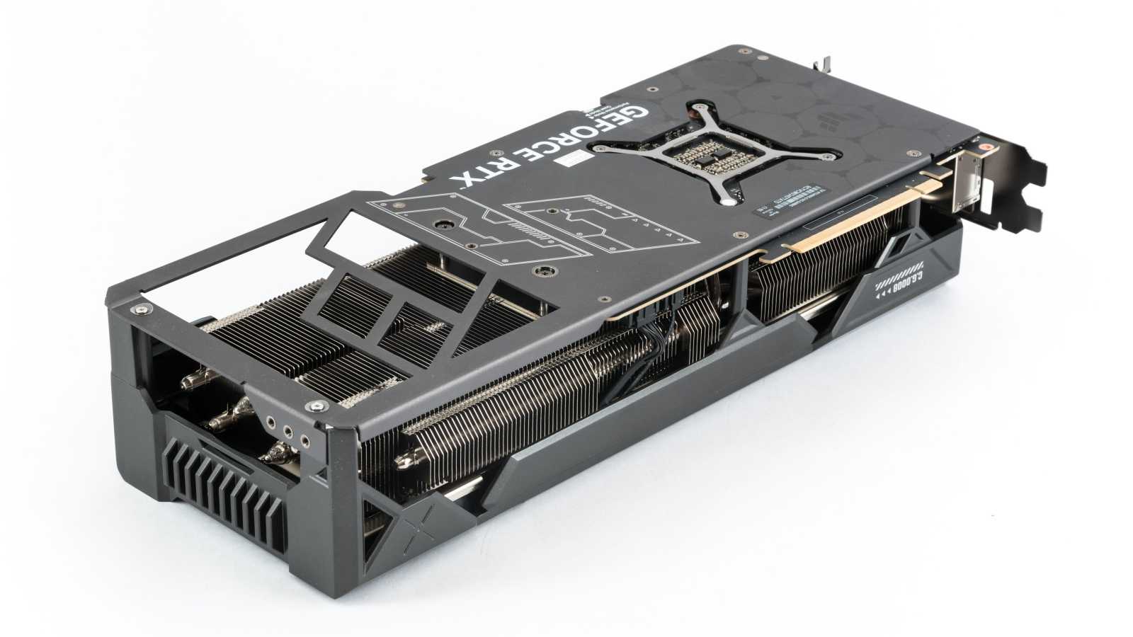 Test Asus TUF Gaming GeForce RTX 4080 Super 16GB OC Edition: opět na špici