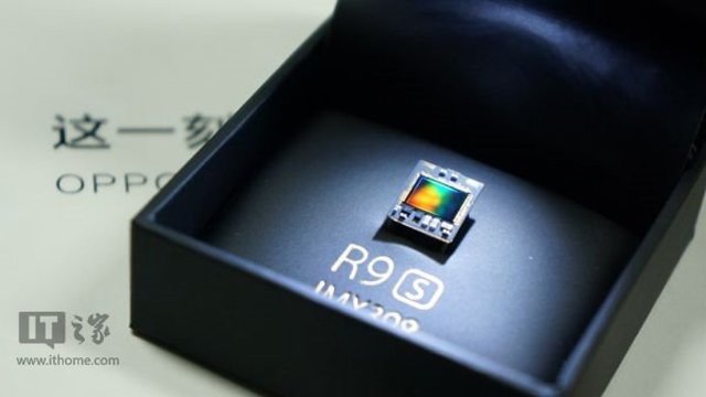 Oppo R9s se objeví už příští týden
