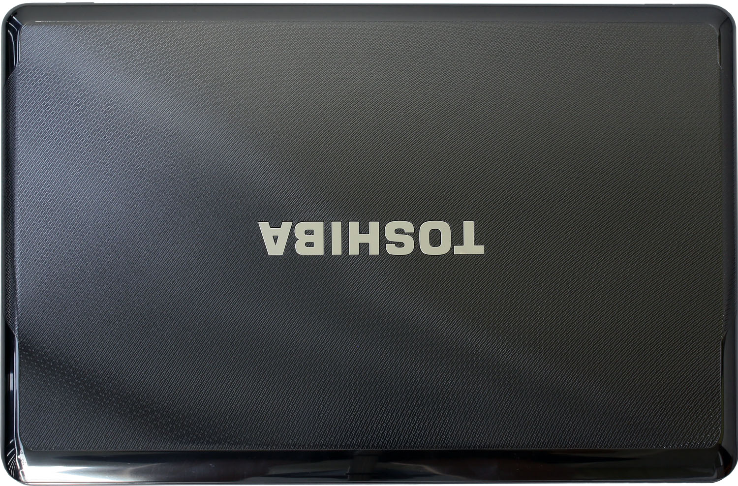 Toshiba Satellite A665 —  dostupný 3D notebook