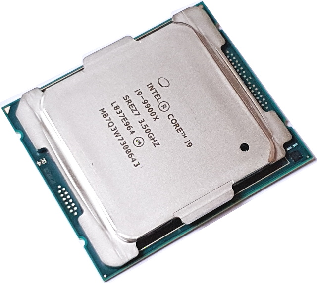 Intel Core i9-9900X: Deset jader Skylake-X v testu