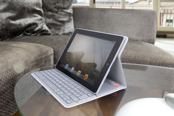 Jak udělat z tabletu notebook – dvě nové klávesnice pro iPad