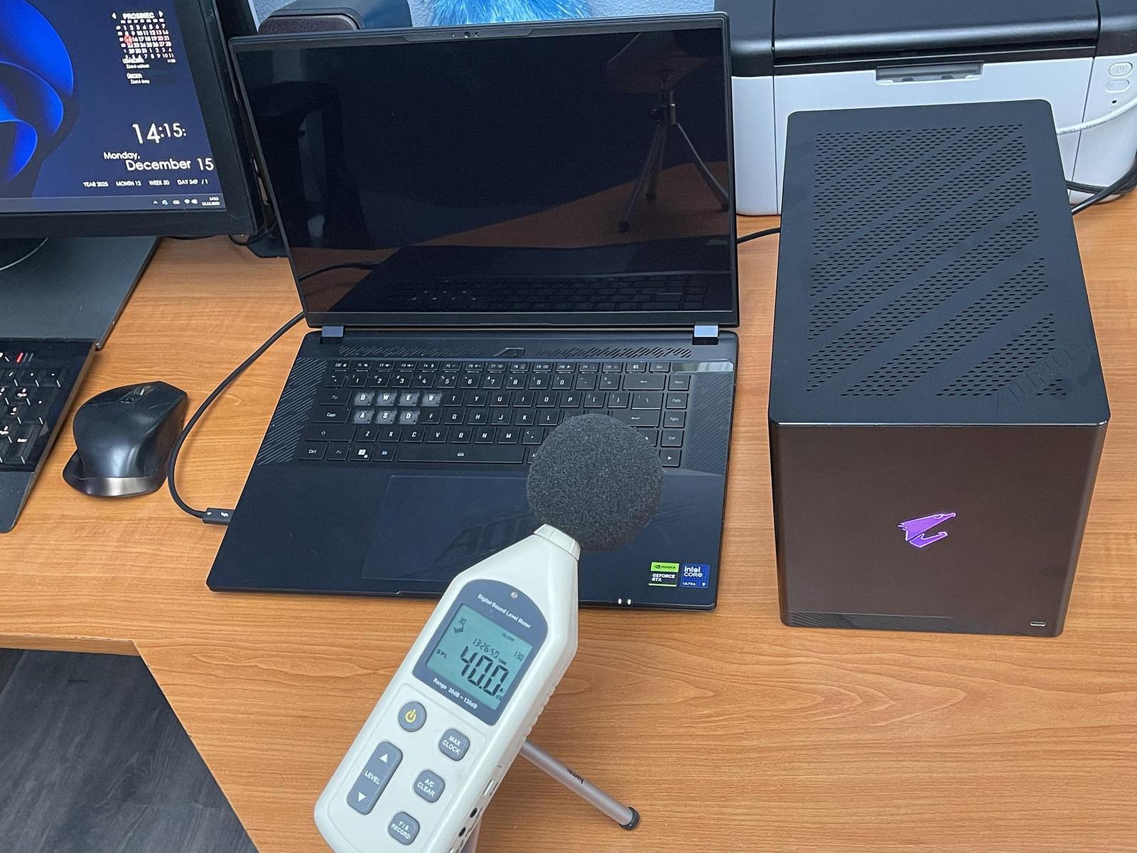 AORUS RTX 5090 AI BOX – externí teleport do jiné dimenze