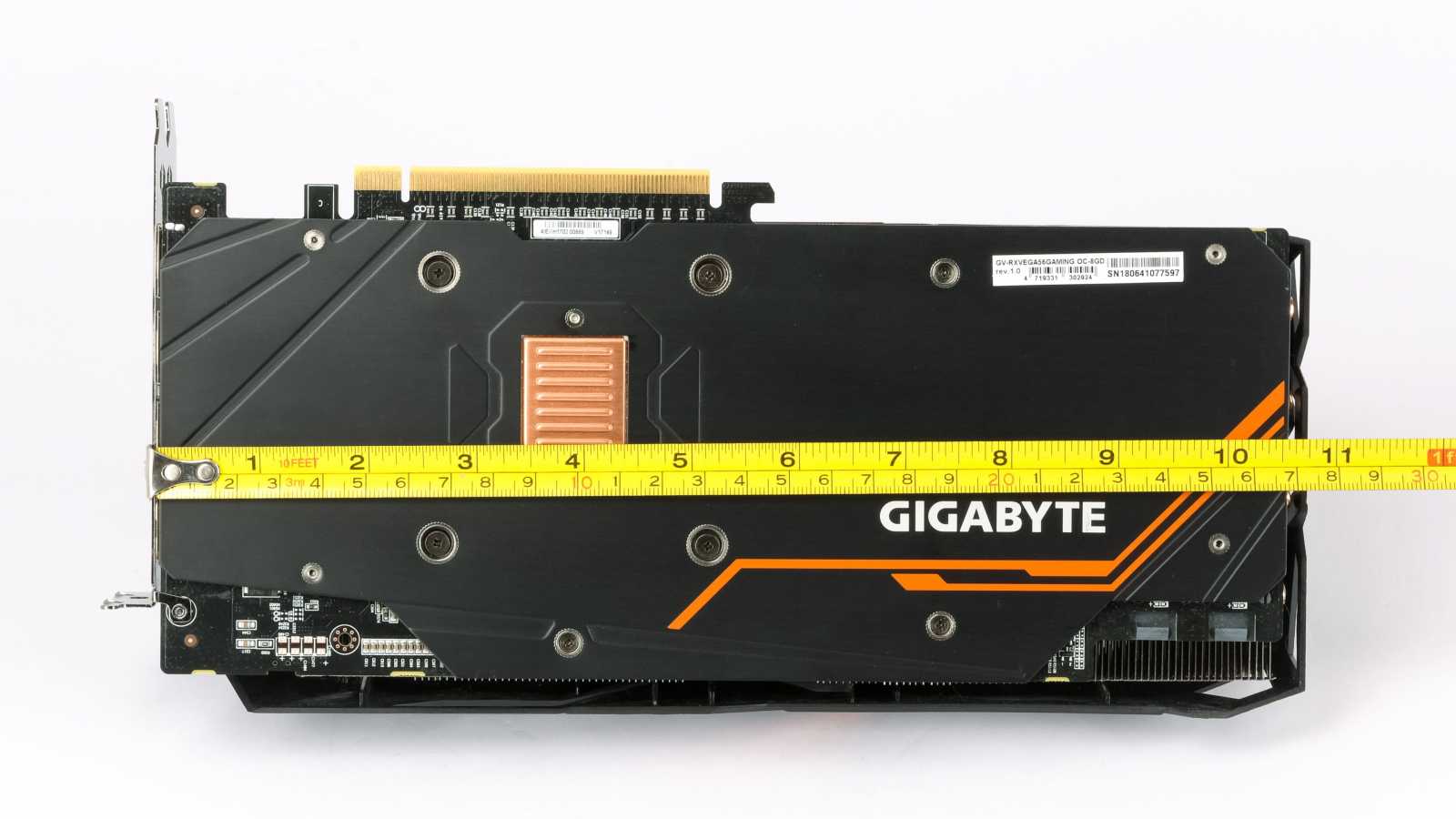 Radeon RX Vega 56 od Gigabyte v testu: rarita pro šest LCD