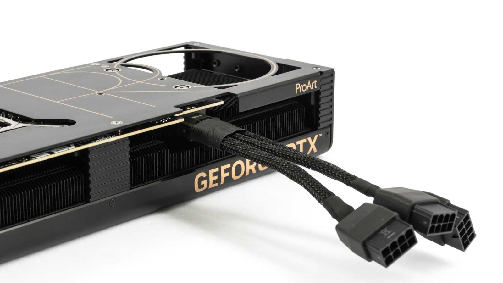 Test Asus ProArt GeForce RTX 4080 OC Ed. 16GB: Může stačit i 2,5 slotu!