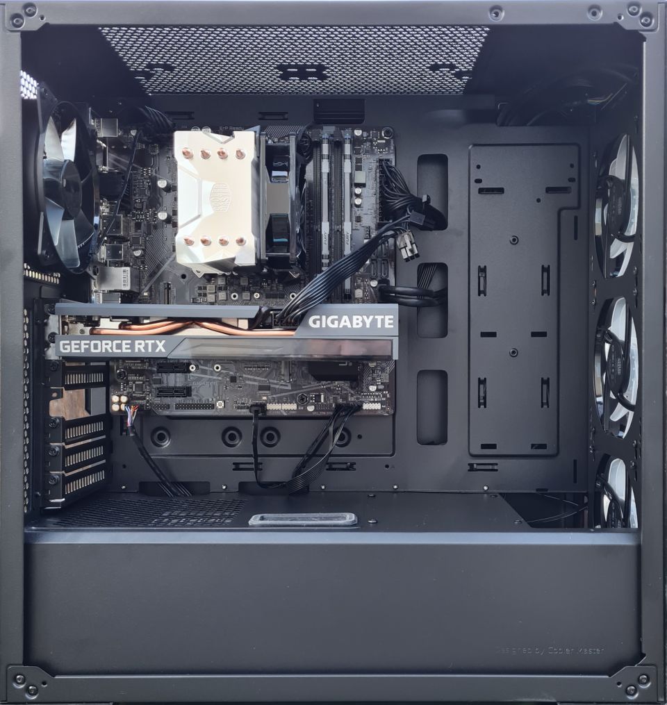 Aplikační a herní výkon ve Windows 11 Home (CPU Intel)