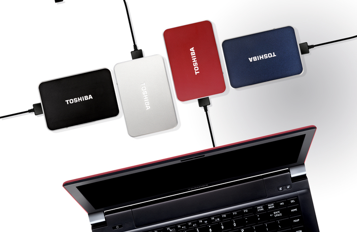 Toshiba STOR.E: externí pevné disky s USB 3.0 v pestrých barvách