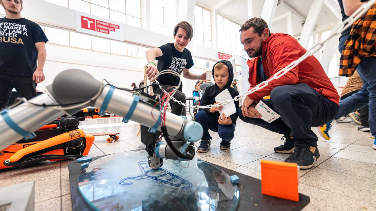 Maker Faire se vrací. Kutilové se sejdou za měsíc na Pražské tržnici