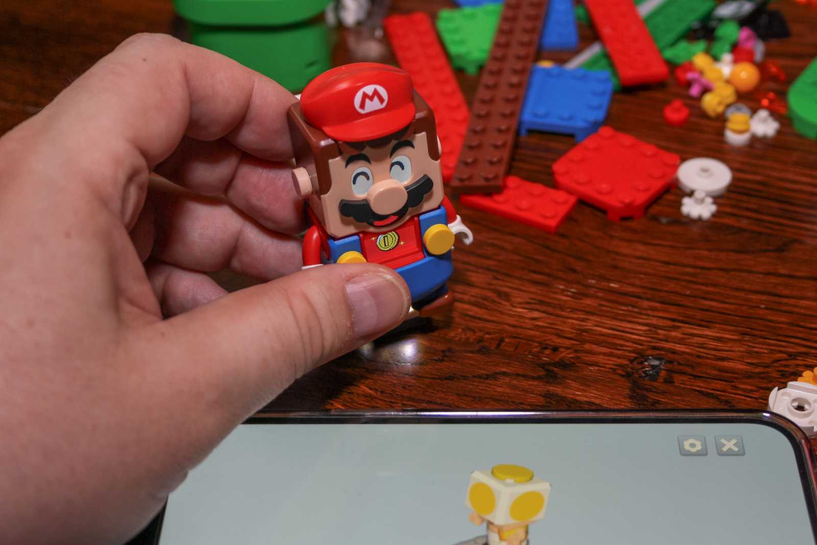 LEGO Super Mario a princezna Peach: Konečně dobrodružství s princeznou!