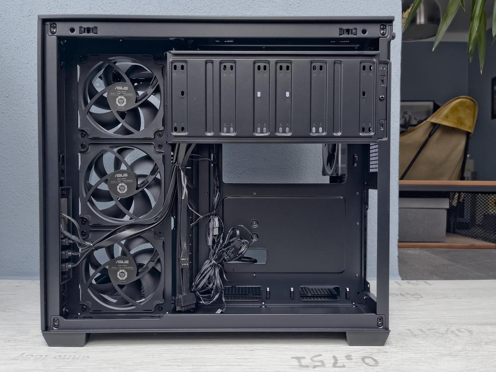 Test skříně ASUS A32 PLUS – světelná show v hlavní roli