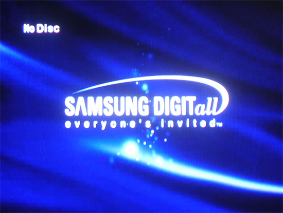 Samsung DVD-HD870 - DVD s DiVx, HDMI a škálováním obrazu