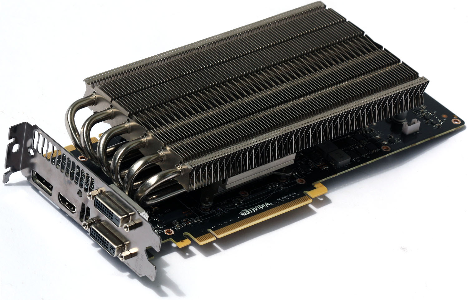 Deepcool V6000 — výkonný chladič za rozumnou cenu