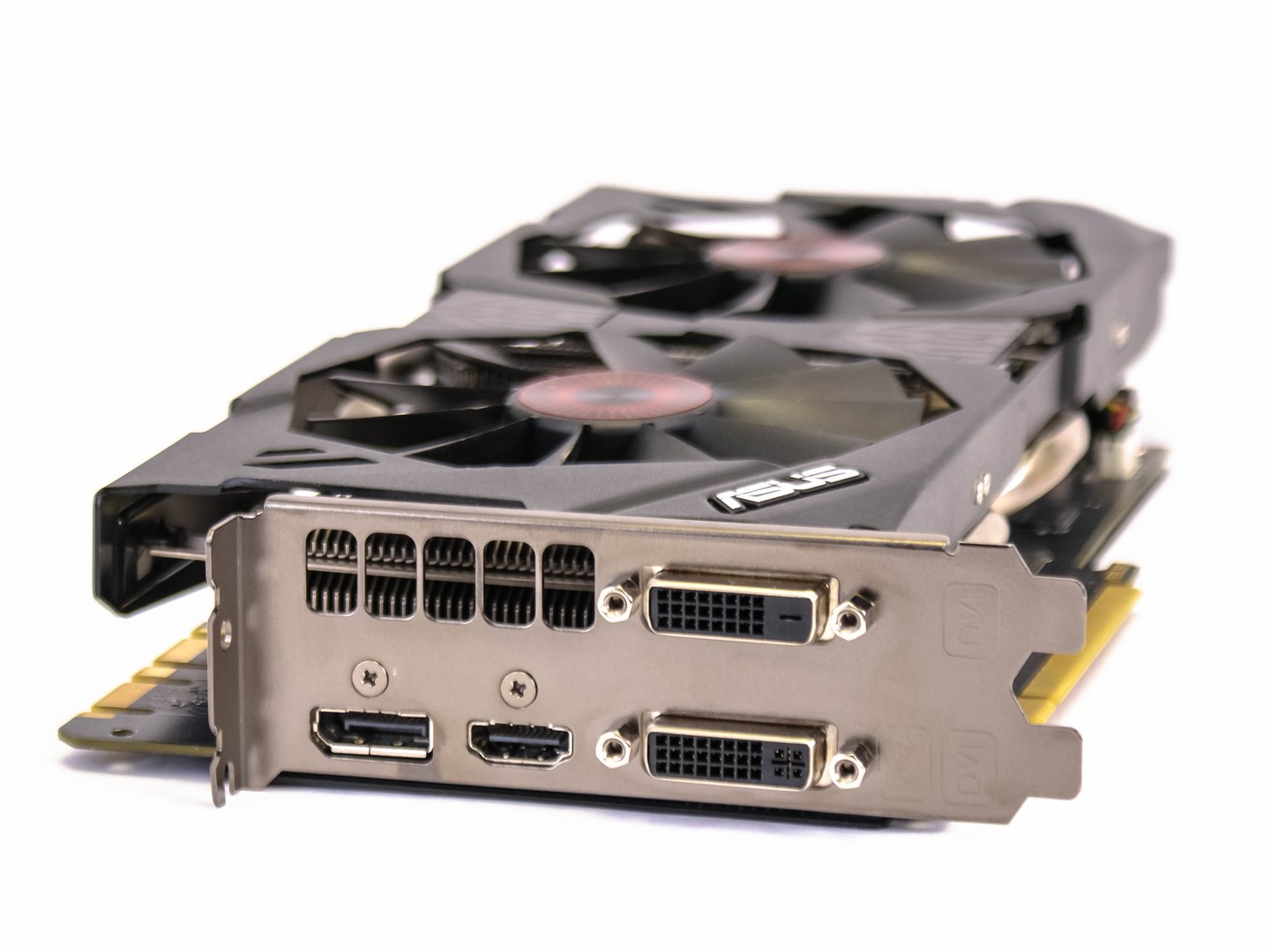 Asus GTX 970 Strix a Gigabyte GTX 970 G1 Gaming v testu 