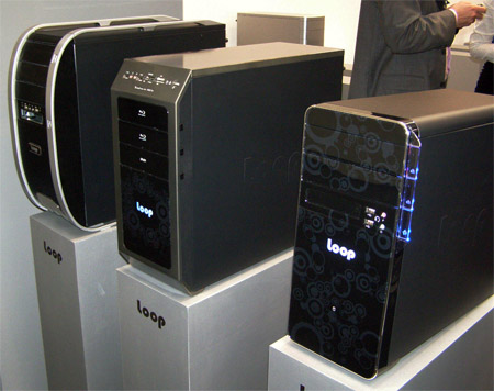 CEBIT 2010: počítačové skříně - fotoreportáž 2/3