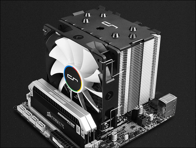 Značka CRYORIG uvádí na trh nový věžový chladič procesoru s výškou 145 mm za necelých 1 000 Kč  