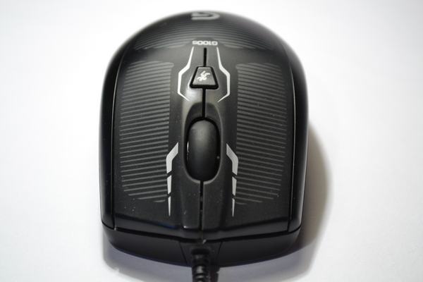 Testujeme žhavé novinky – Logitech G400s a G100s