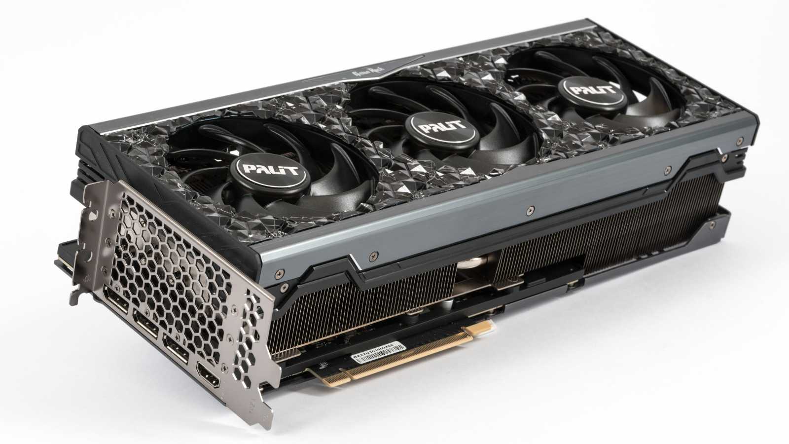 Palit  GeForce RTX 4080 Gamerock v testu: Patří k nejlevnějším, ale chlazení má špičkové