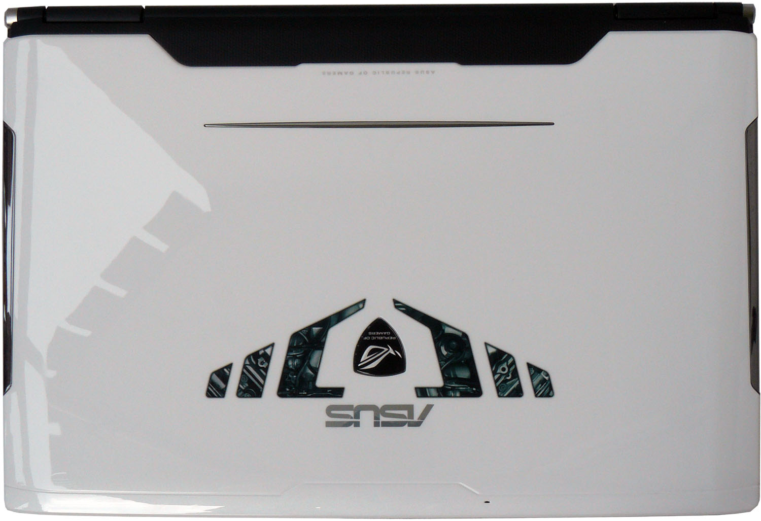 Asus ROG G51VX - je libo laptop s GTX 260M pod kapotou?